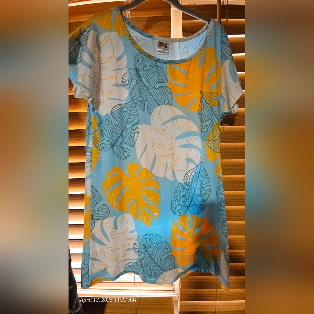 Very Cute Hawaiian Print Dress